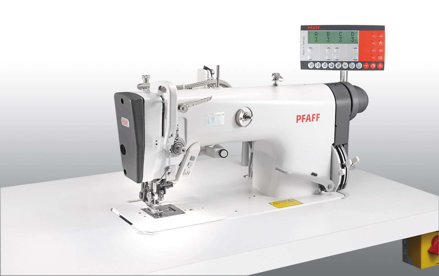 PFAFF 487 with Edge Trimmer